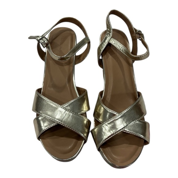 AEROSOLES Shoes - AEROSOLES Metallic Gold Women's Sandals
